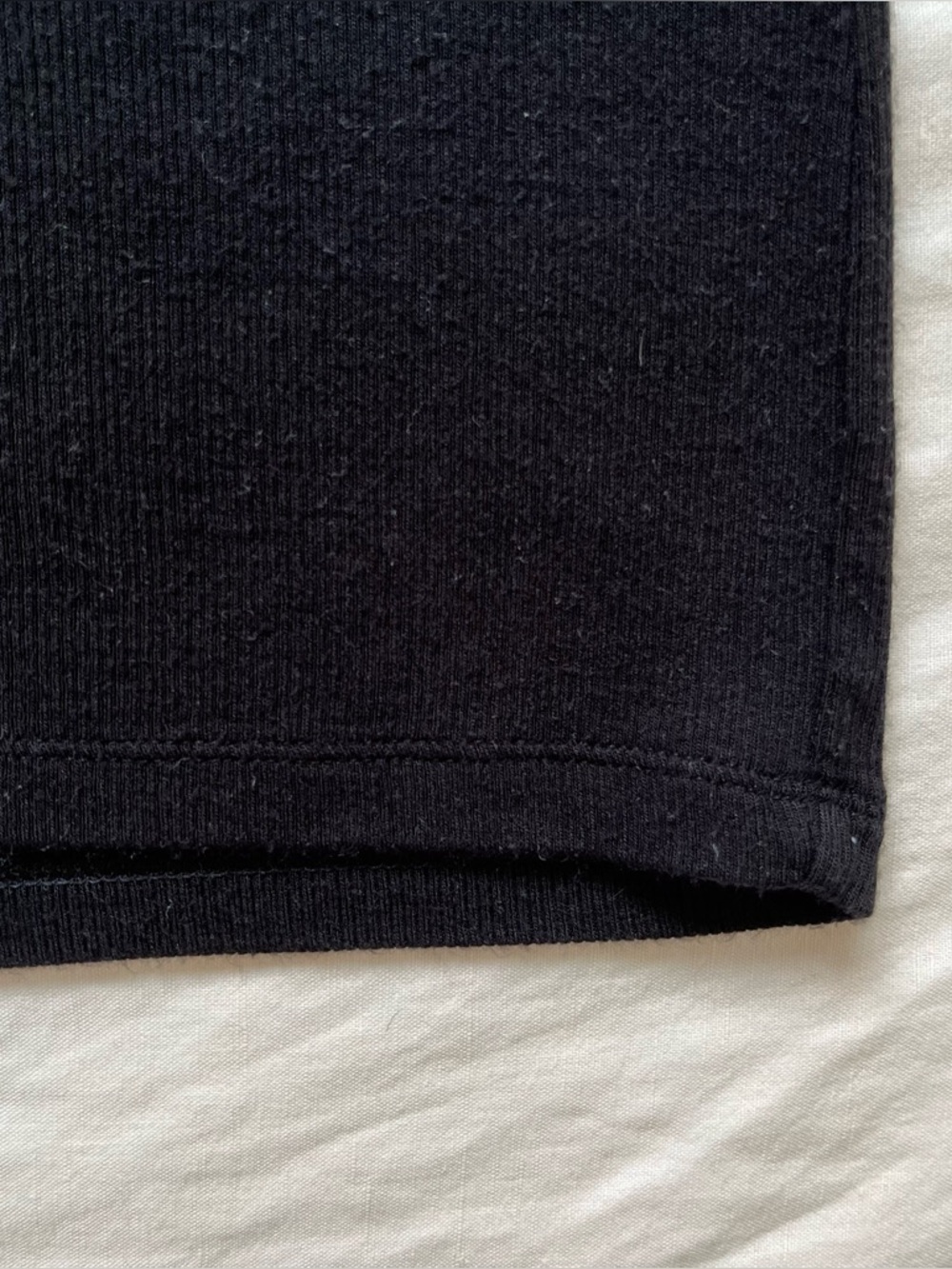 Aritzia Wilfred Free⎜LEONIS T-SHIRT⎜BLACK - Picture 8 of 12
